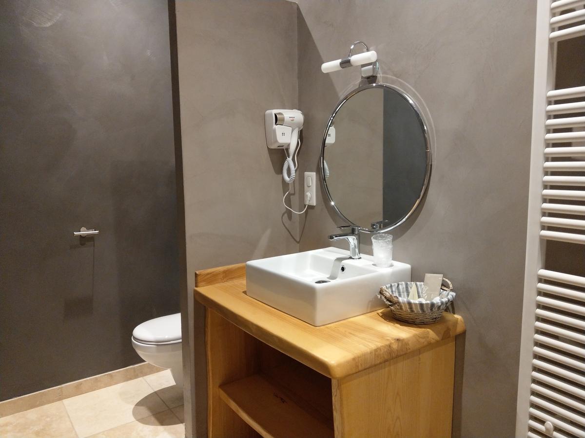 Les Chambres D'Hotes De La Frissonnette Auzelles Εξωτερικό φωτογραφία